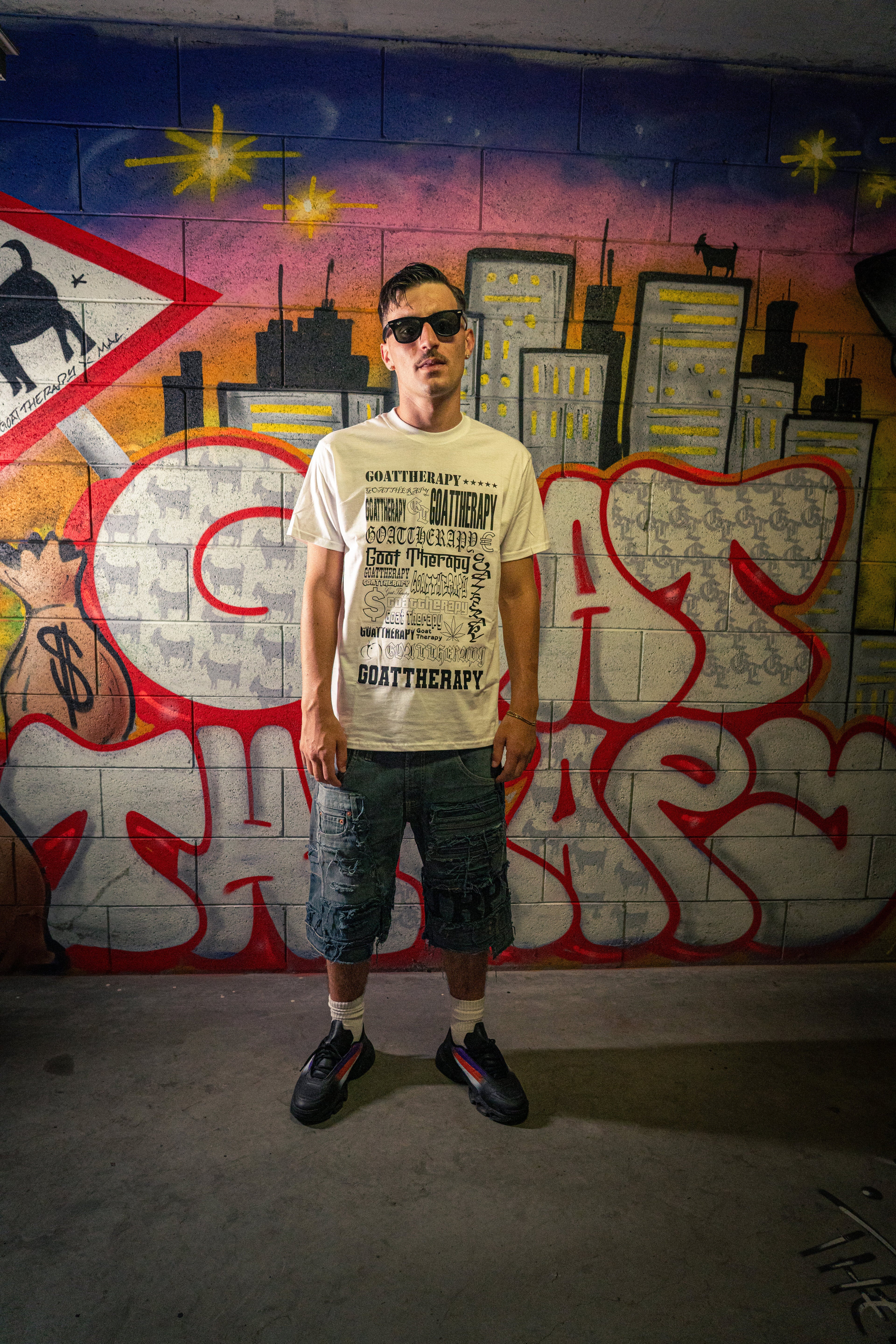 MULTI FONT TEE W&B