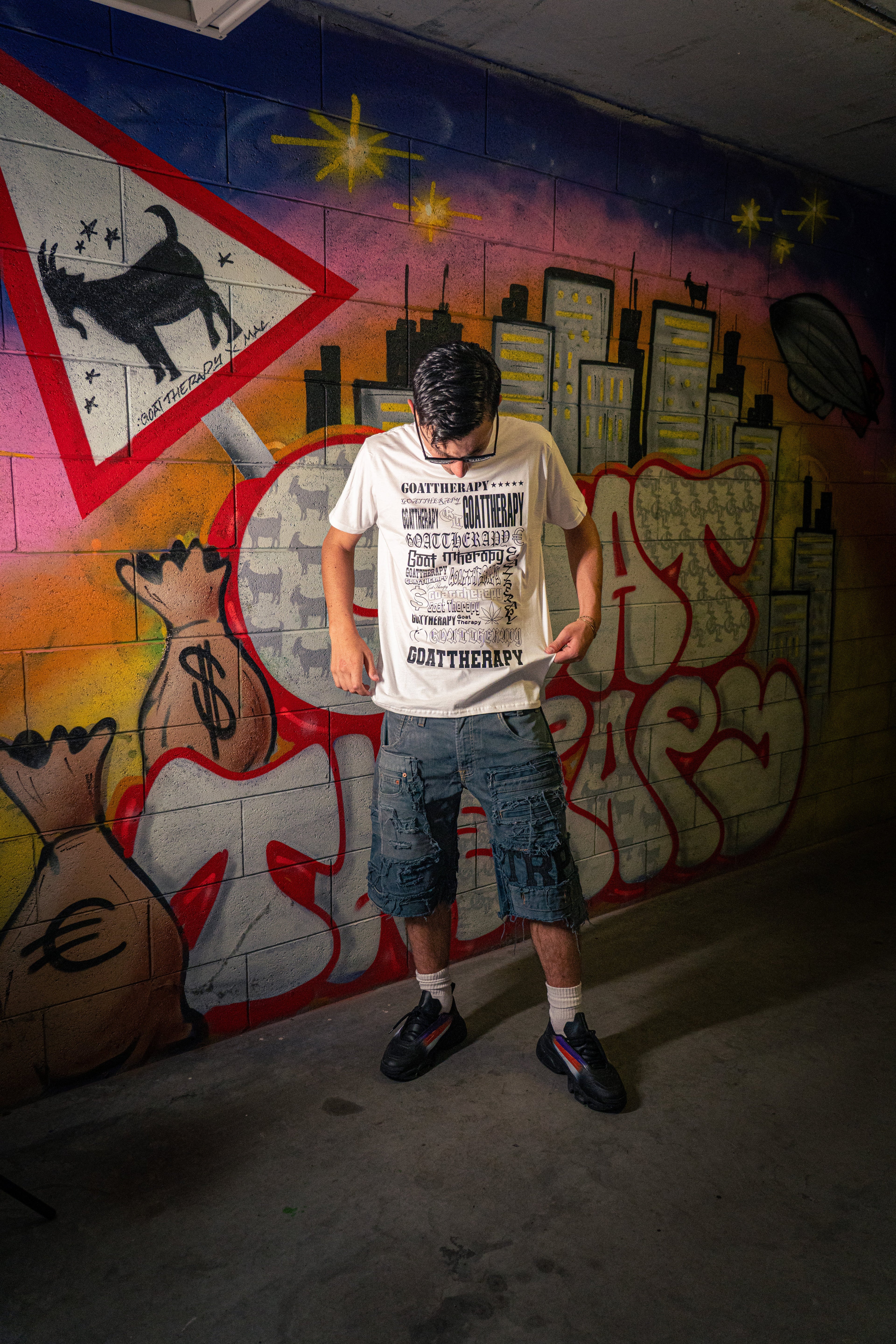 MULTI FONT TEE W&B