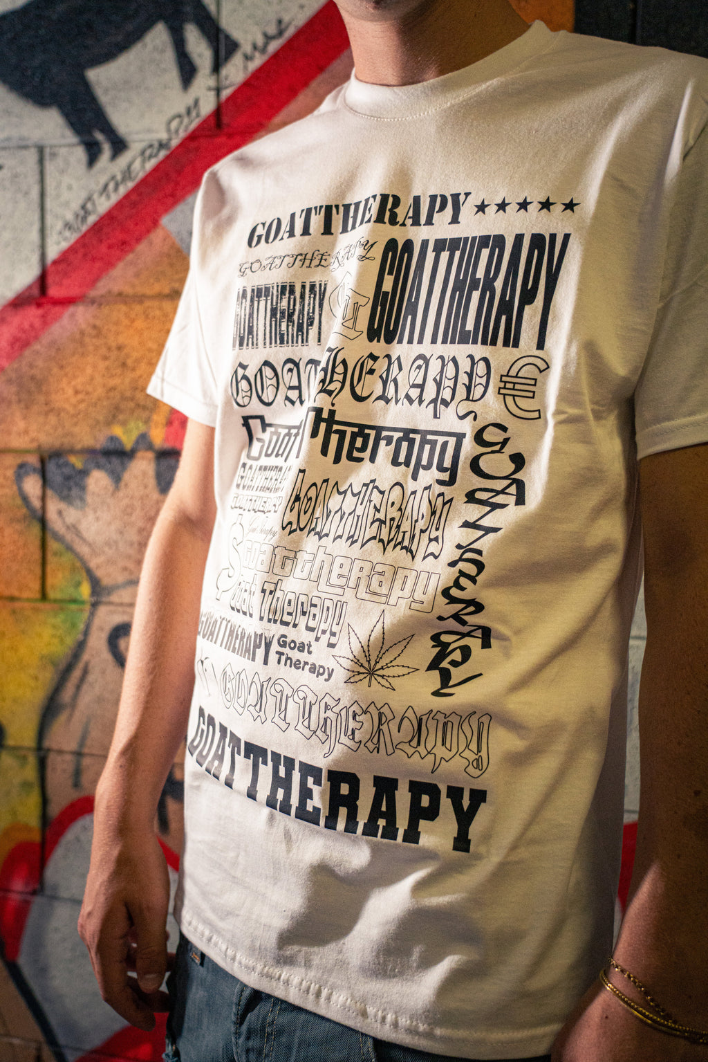 MULTI FONT TEE W&B