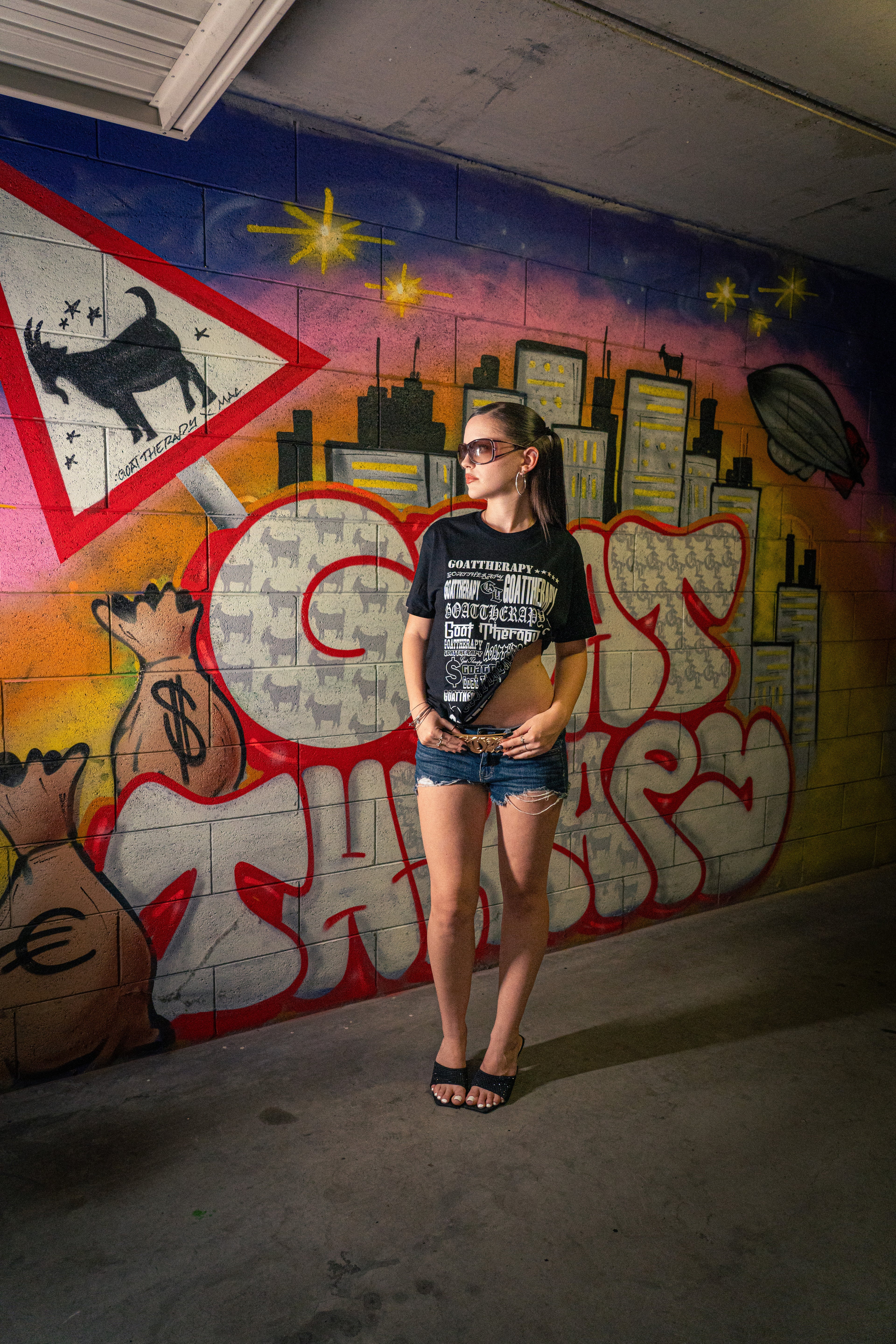 MULTI FONT TEE B&W